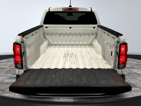 Used 2023 Chevrolet Colorado W/T image 7