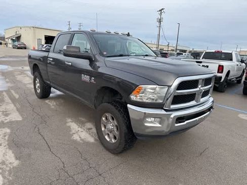 Used 2018 RAM 2500 SLT w/ Snow Chief Group image 21