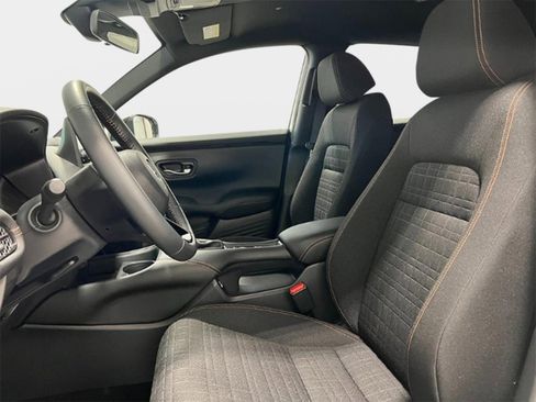 New 2025 Honda HR-V Sport image 9