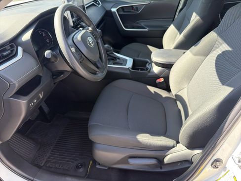 Certified 2024 Toyota RAV4 LE FWD image 16