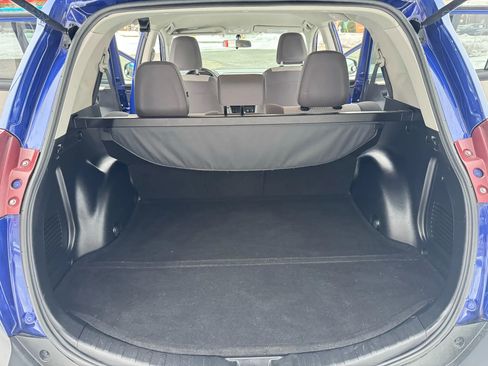 Used 2015 Toyota RAV4 LE image 14