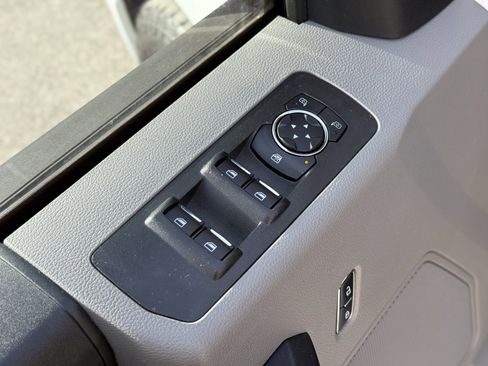 Used 2017 Ford F150 XL w/ Equipment Group 101A Mid image 9