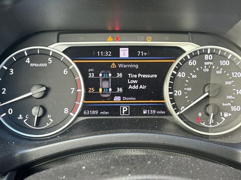 Used 2023 Nissan Sentra SV FWD image 39