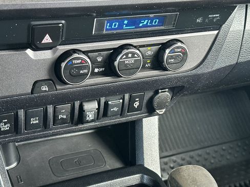 Certified 2021 Toyota Tacoma TRD Sport w/ Technology Package RWD image 18