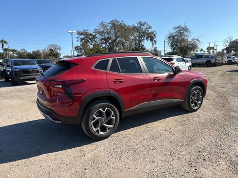 New 2026 Chevrolet Trax LT w/ Driver Confidence Package image 14