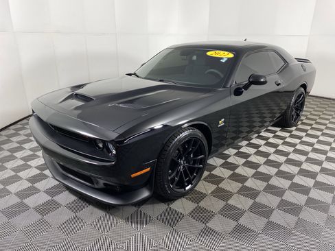 Used 2022 Dodge Challenger R/T Scat Pack image 9
