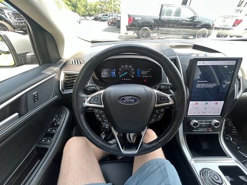 Used 2024 Ford Edge SEL AWD/4WD image 14