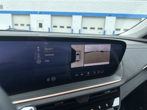 Used 2025 Buick Envision Sport Touring image 30