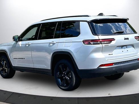 Used 2023 Jeep Grand Cherokee L Laredo AWD/4WD image 7