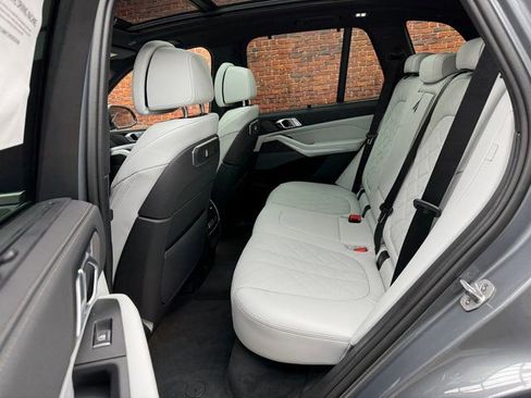 Used 2026 BMW X5 xDrive40i AWD/4WD image 23