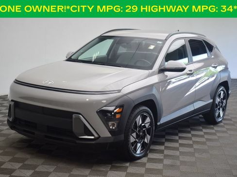 Used 2024 Hyundai Kona SEL FWD image 3