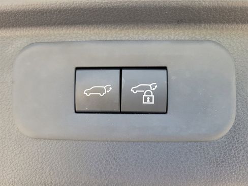 Used 2024 Toyota Grand Highlander Limited image 10