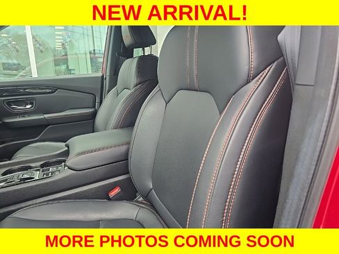 Used 2025 Honda Pilot TrailSport image 10