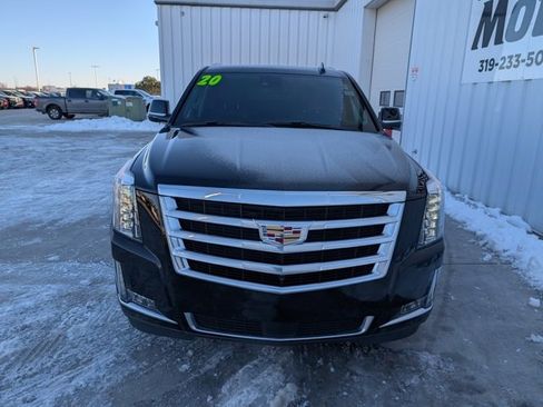 Used 2020 Cadillac Escalade Premium Luxury image 38