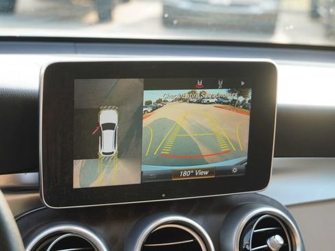 Used 2019 Mercedes-Benz GLC 300 image 24