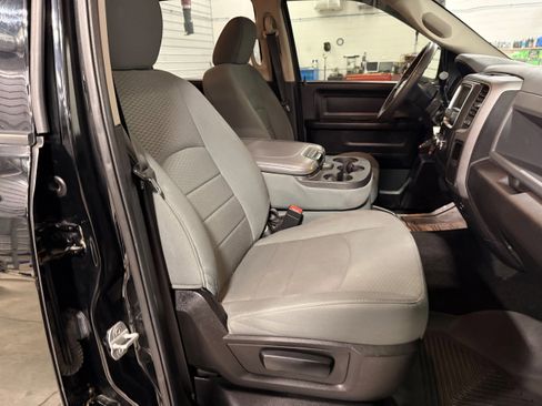 Used 2014 RAM 1500 Express w/ Black Ram 1500 Express Group image 8