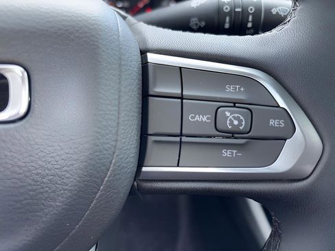 New 2026 Jeep Compass Latitude AWD/4WD image 17