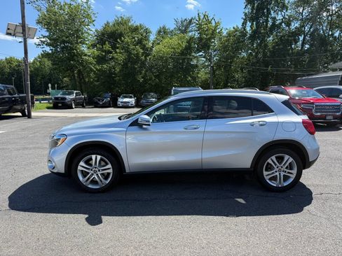 Used 2019 Mercedes-Benz GLA 250 4MATIC image 3
