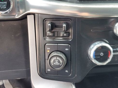 Used 2023 Ford F150 Lariat w/ Trailer Tow Package image 26