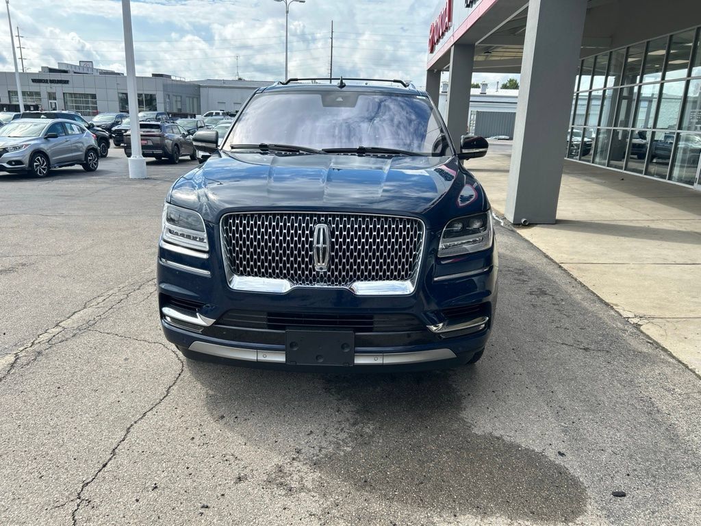 Used 2019 Lincoln Navigator Reserve AWD/4WD image 2