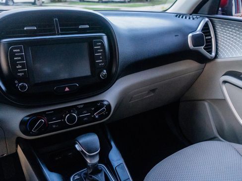 Used 2020 Kia Soul LX image 50