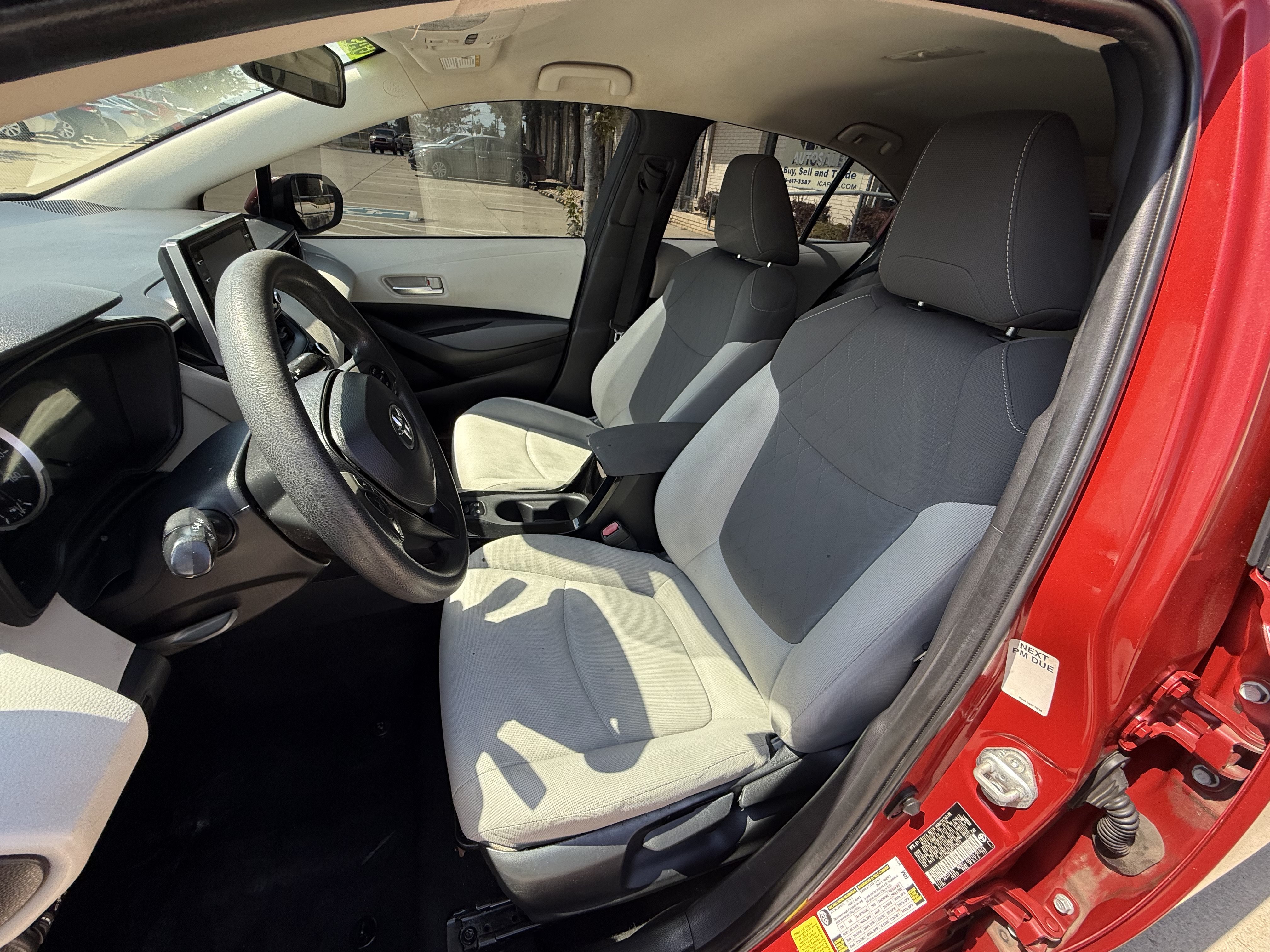 Used 2021 Toyota Corolla LE FWD image 9
