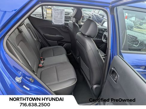 Certified 2023 Hyundai Venue Limited w/ Cargo Package image 36