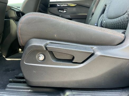 Certified 2025 Honda Pilot Sport image 39