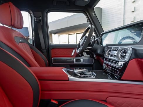 Used 2021 Mercedes-Benz G 63 AMG 4MATIC image 13
