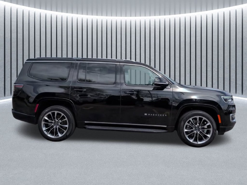 Used 2024 Jeep Wagoneer Series II w/ Premium Group I AWD/4WD image 4