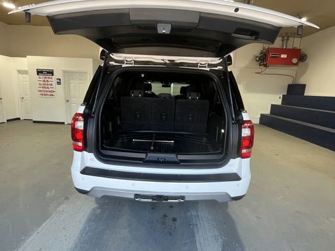 Used 2019 Ford Expedition Max XLT AWD/4WD image 8