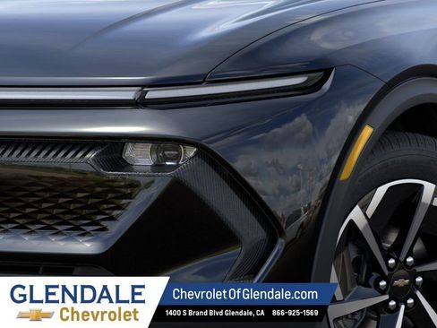 New 2026 Chevrolet Equinox EV LT FWD image 10