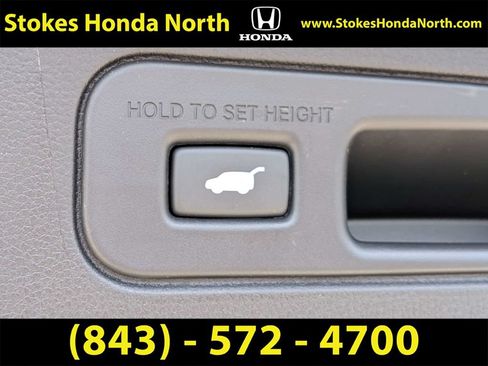 Certified 2025 Honda Pilot Touring image 18