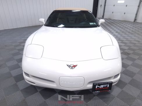 Used 2001 Chevrolet Corvette Coupe w/ Preferred Equipment Group2 RWD image 7