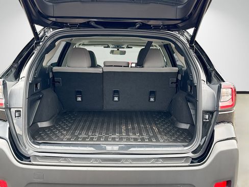 Certified 2025 Subaru Outback Premium w/ Popular Package #1A image 12