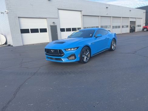 Used 2024 Ford Mustang GT Premium image 18