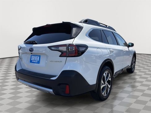 Used 2020 Subaru Outback Limited w/ Popular Package #2 AWD/4WD image 4