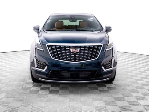 New 2026 Cadillac XT5 Premium Luxury w/ Driver Assist Package AWD/4WD image 9