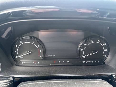 Used 2022 Lincoln Corsair Standard w/ Equipment Group 101A image 6