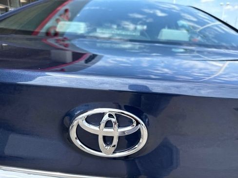 Used 2015 Toyota Camry LE FWD image 4