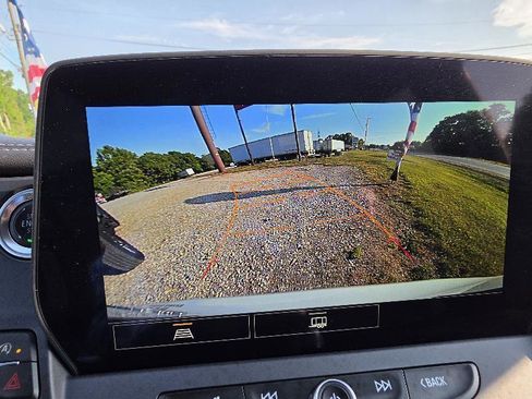 Used 2025 Chevrolet Blazer LT AWD/4WD image 13