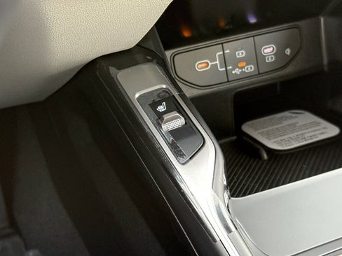 New 2026 Kia Sorento S w/ S Panoramic Sunroof Package image 20