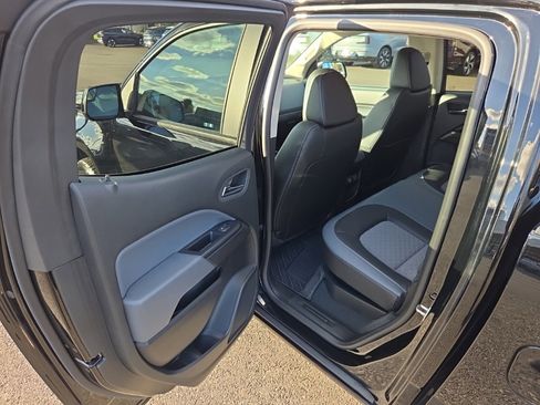 Used 2022 Chevrolet Colorado Z71 image 15