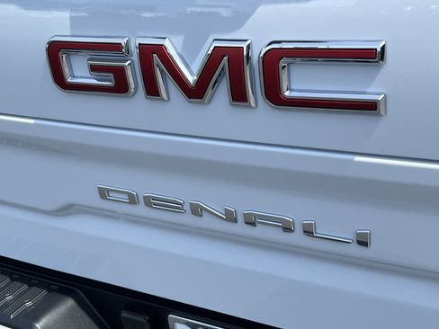 New 2026 GMC Sierra 1500 Denali AWD/4WD image 8