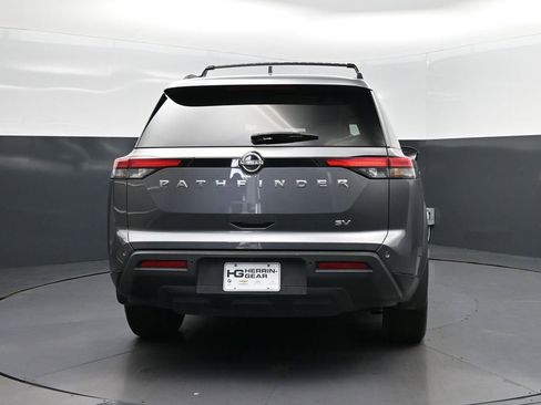 Used 2022 Nissan Pathfinder SV image 6