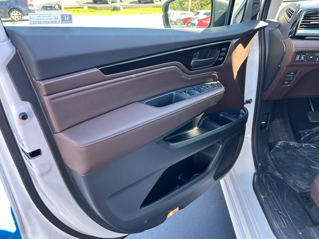 New 2026 Honda Odyssey Touring image 24