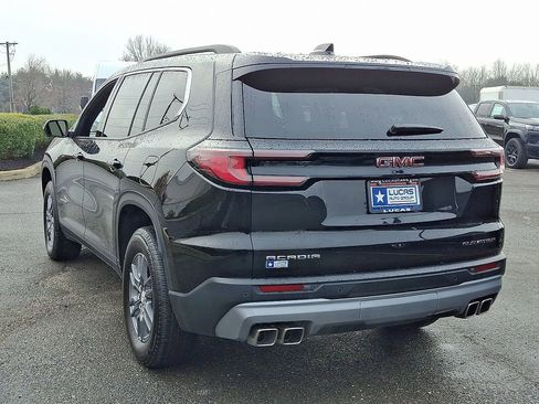 Used 2025 GMC Acadia Elevation FWD image 9