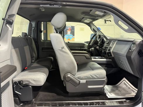 Used 2016 Ford F250 XLT AWD/4WD image 16