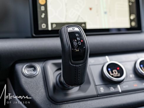 Used 2023 Land Rover Defender 110 S image 21