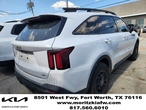 Used 2024 Kia Sorento SX Prestige w/ Sage Leather Package AWD/4WD image 4